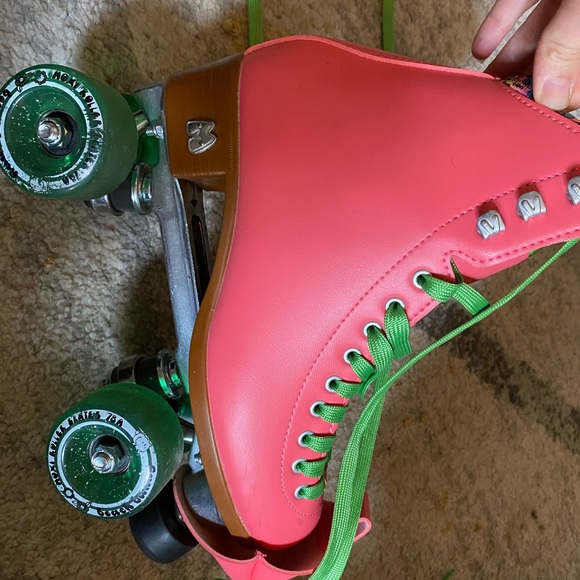 Moxi Beach Bunny Watermelon Quad Roller Skates! - Picture 7 of 7